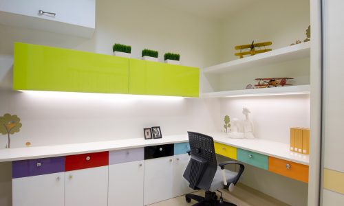 施工期短、組裝簡便、修改容易,美感與實用兼具,提升居家空間效能。
